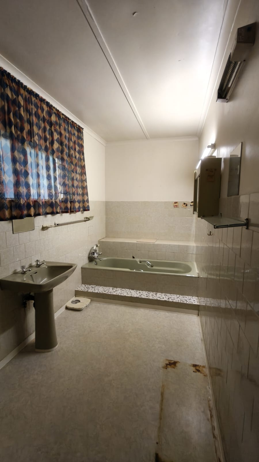 4 Bedroom Property for Sale in Hennenman Free State